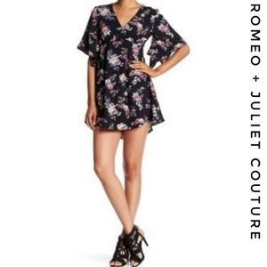 ROMEO + JULIET Couture Floral Mini Dress Size: M